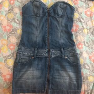 Pre- owned .Guess dress .size(S)